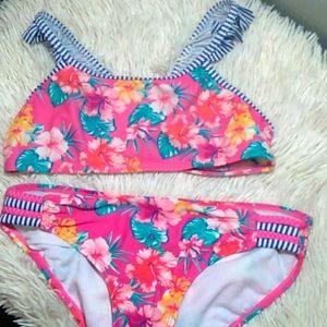 Girls sz 12 two piece swimsuit. EUC Brand ?
